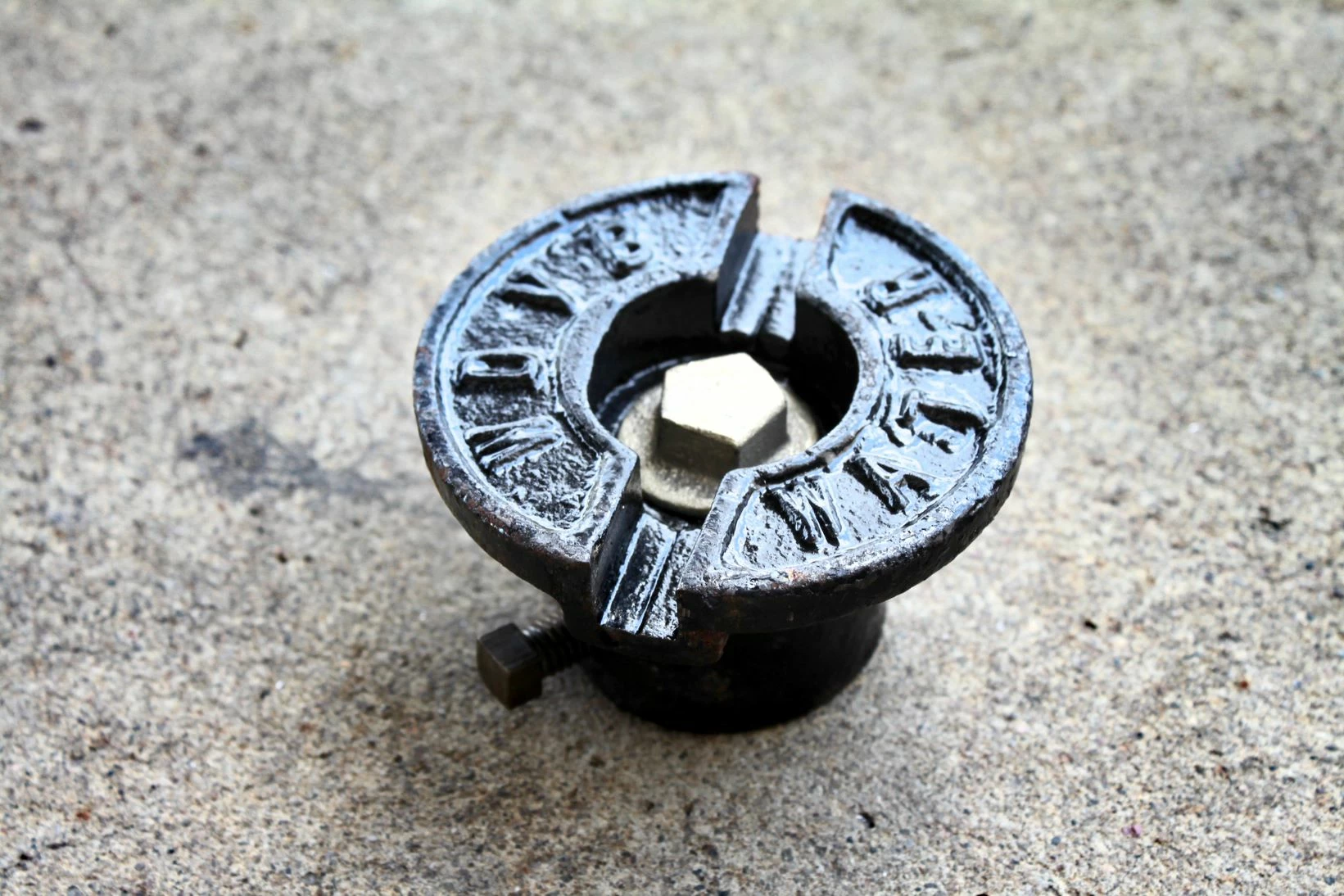 WD Industrial Waterworks Products Service Box Top W/ Brass Plug 3 WD Industrial Waterworks Products Service Box Top W/ Brass Plug